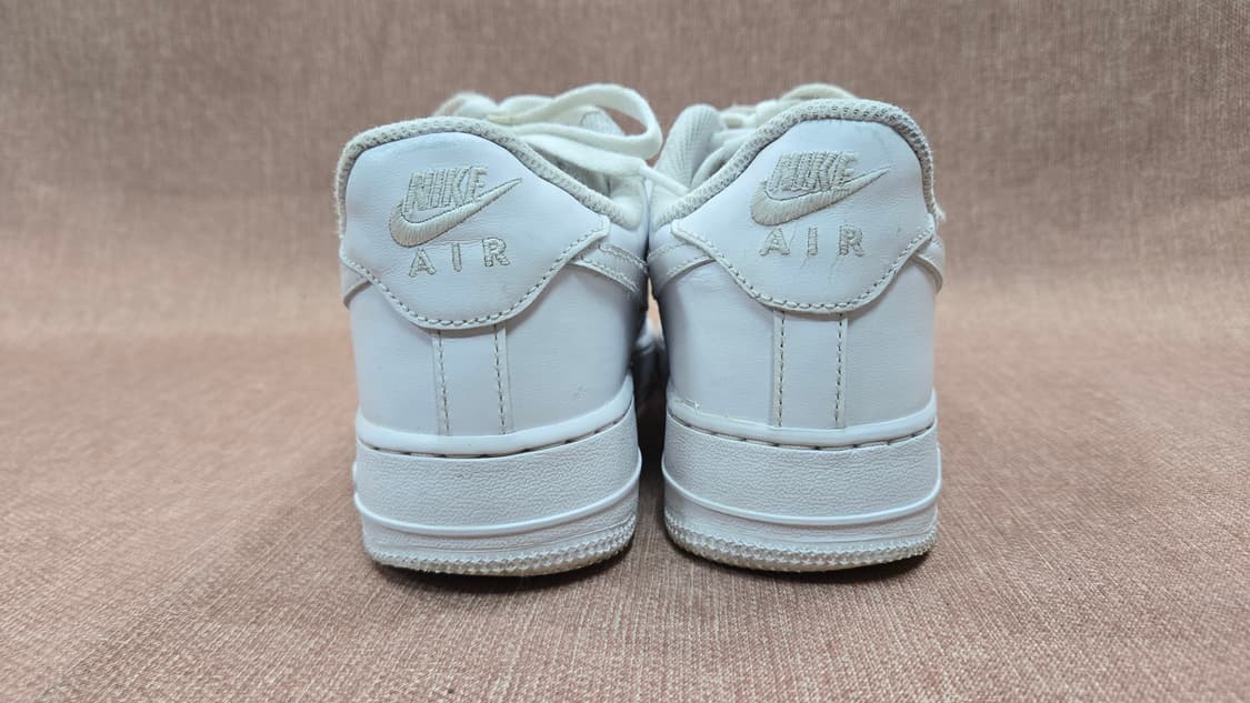 나이키 250mm-남녀  에어포스 1 07 화이트 스니커즈 운동화 상품이미지5