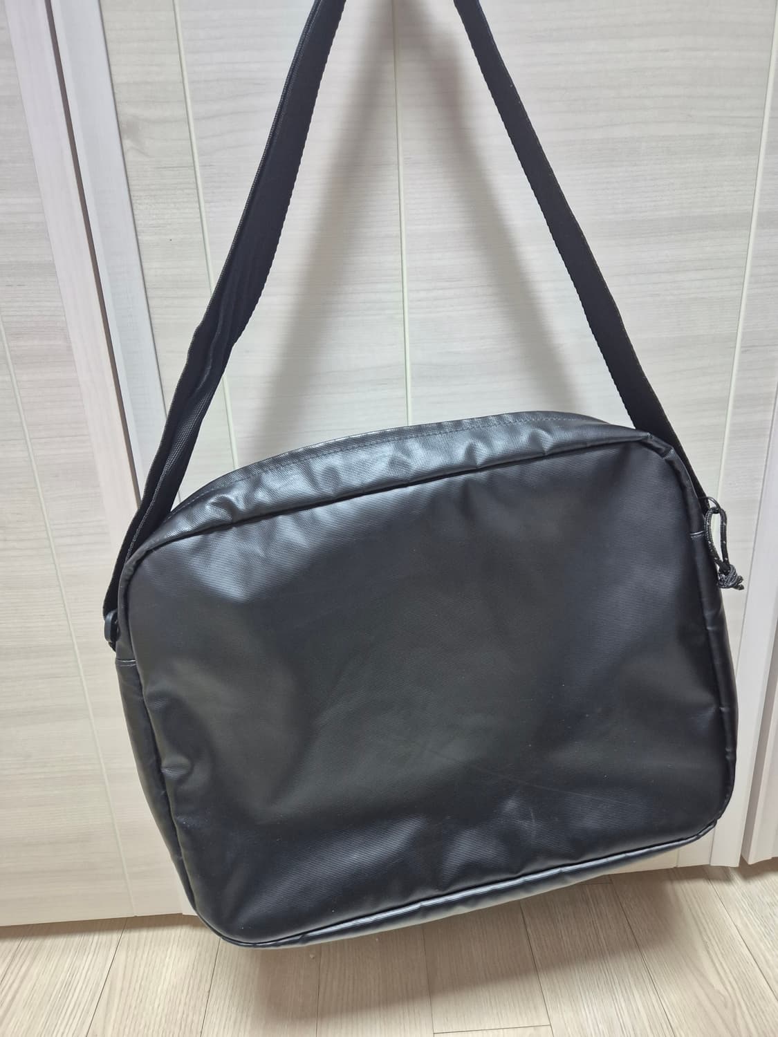 이스트팩 사첼 M 메신져 크로스백 가방 블랙 상품이미지7