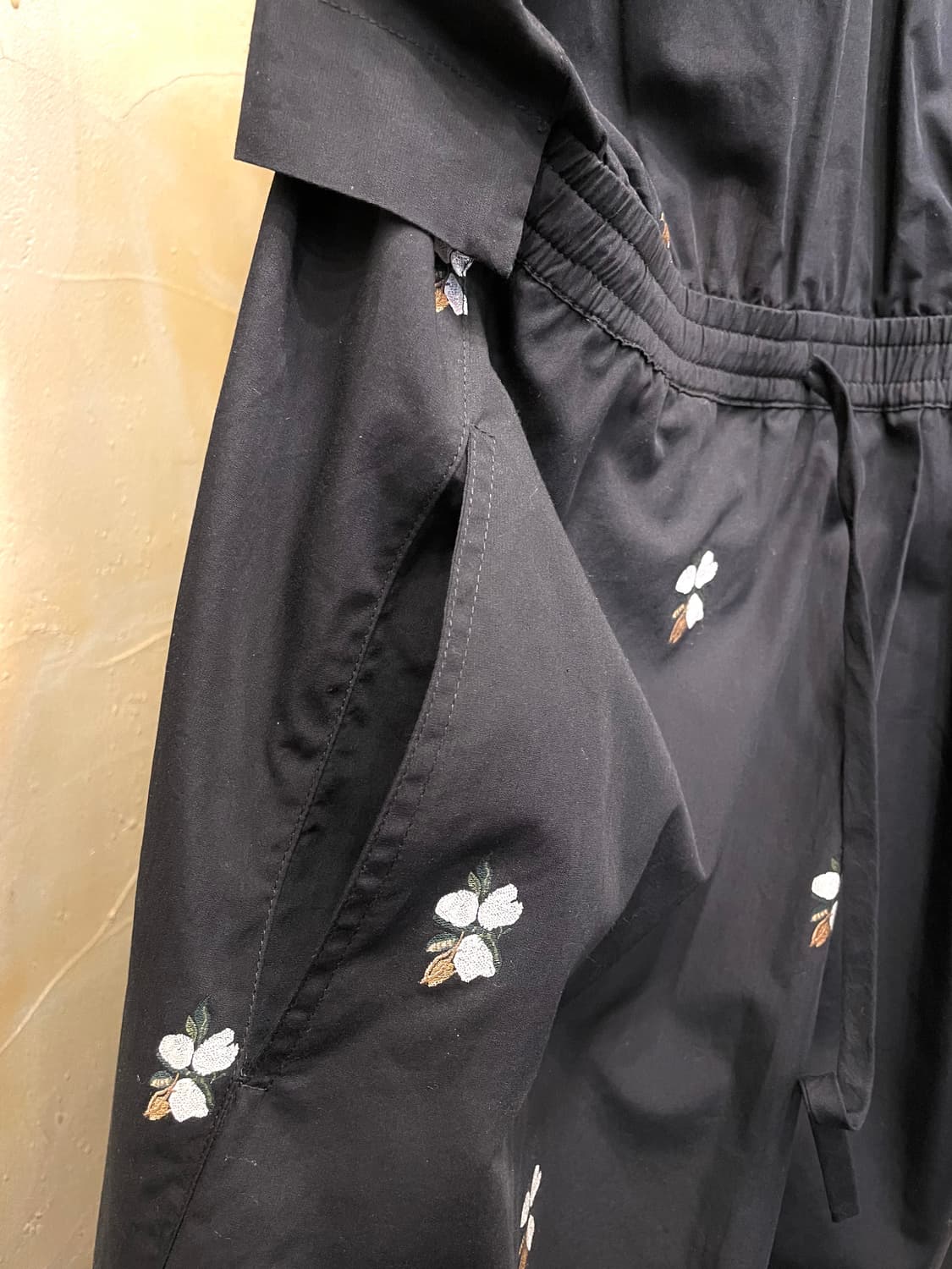 빈스 민소매 원피스 66 상품이미지3