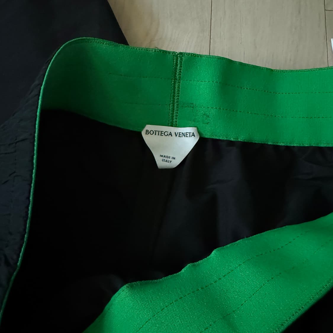 BOTTEGA VENETTA 보테가베네타 나일론 숏츠 반바지 상품이미지3
