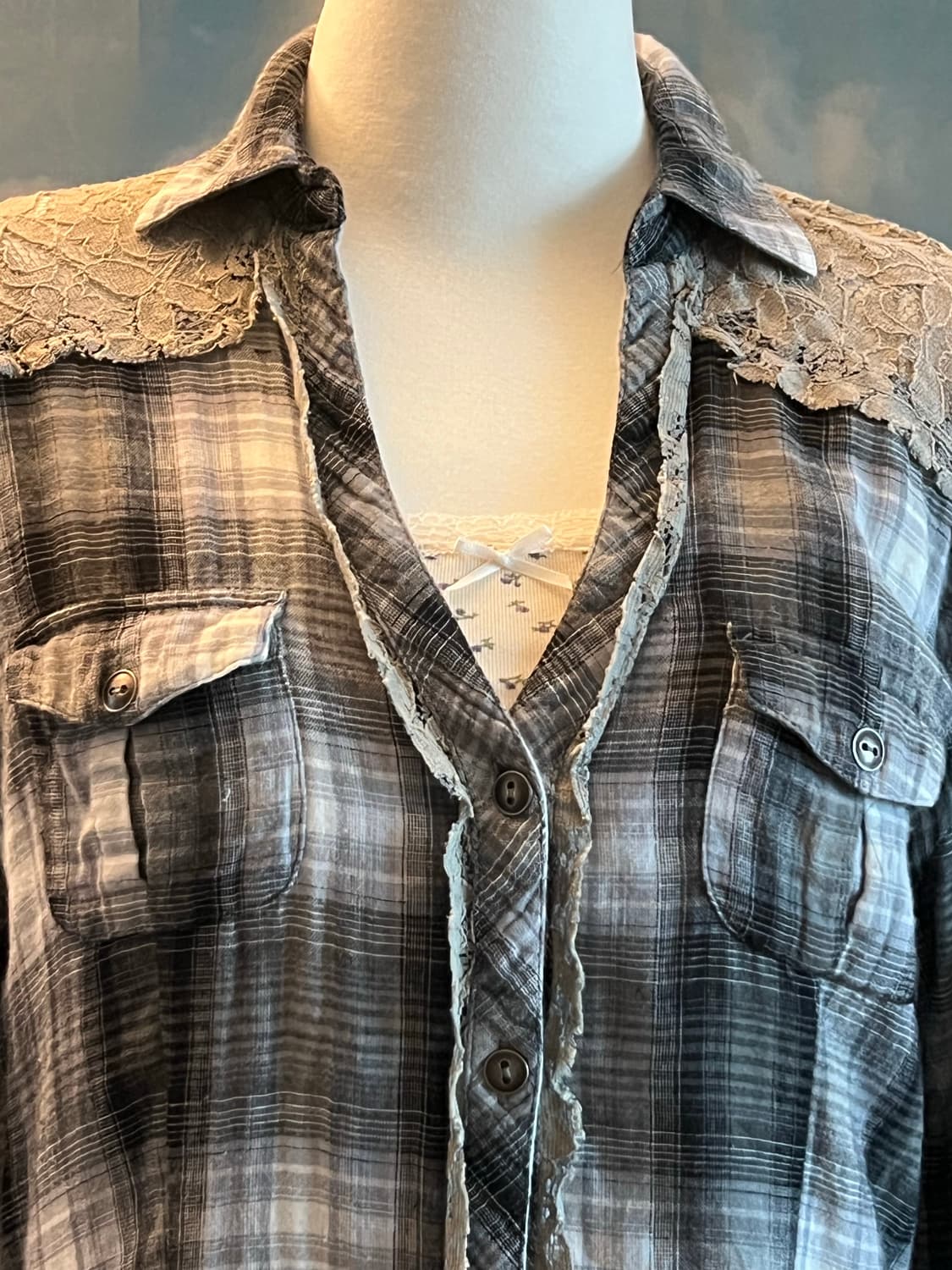 lace yoke checkered shirt 상품이미지5
