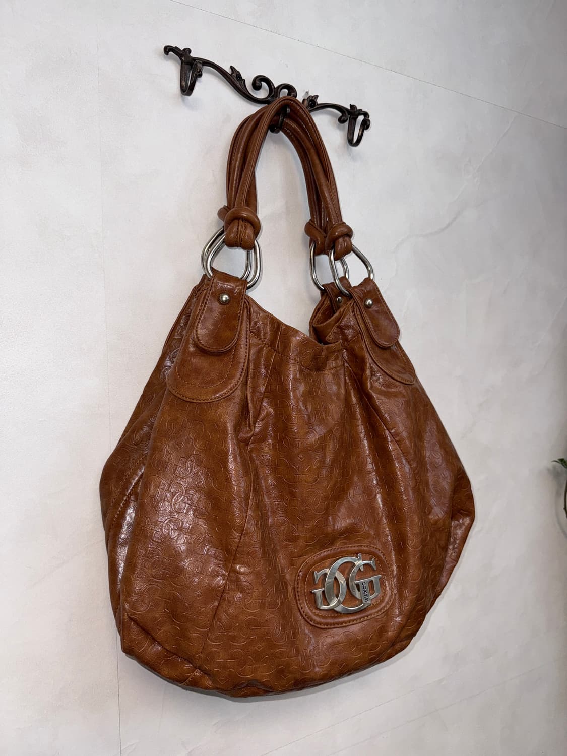 Guess brown leather logo shoulder bag 상품이미지2