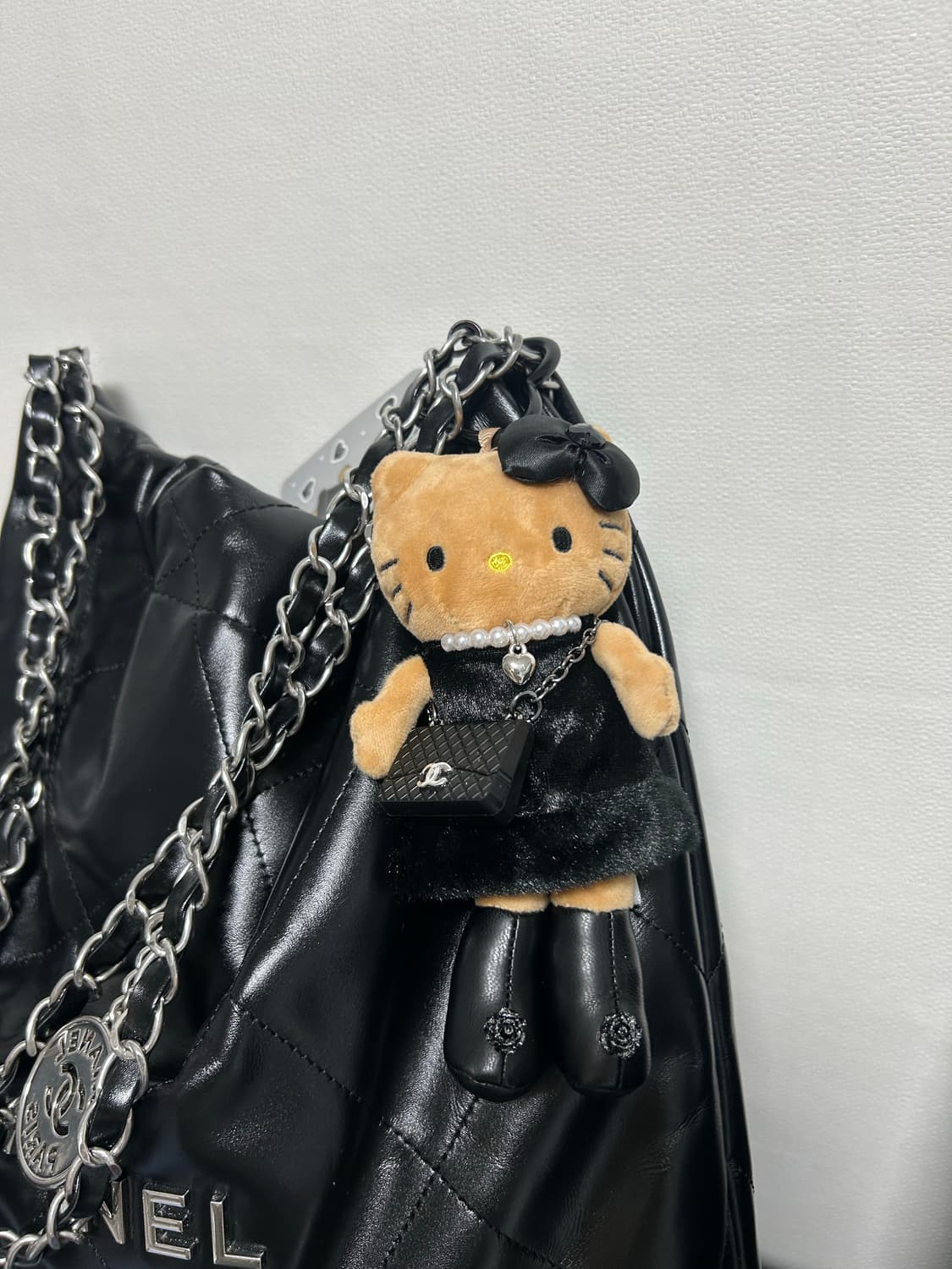 🤍🖤롱다리키티 커스텀 키링 -태닝스킨 퀼팅백 상품이미지3