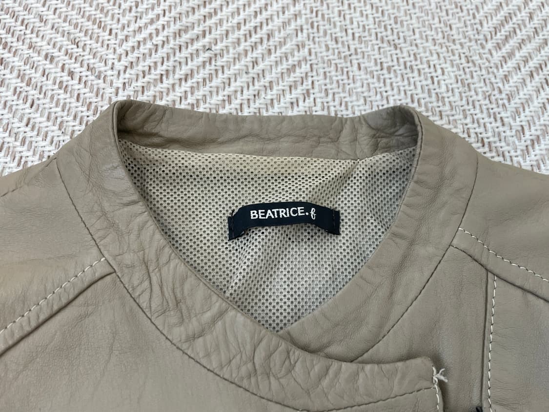 베아트리스 이태리 사선 집업 레더 재킷 y2k goa J03927 상품이미지5