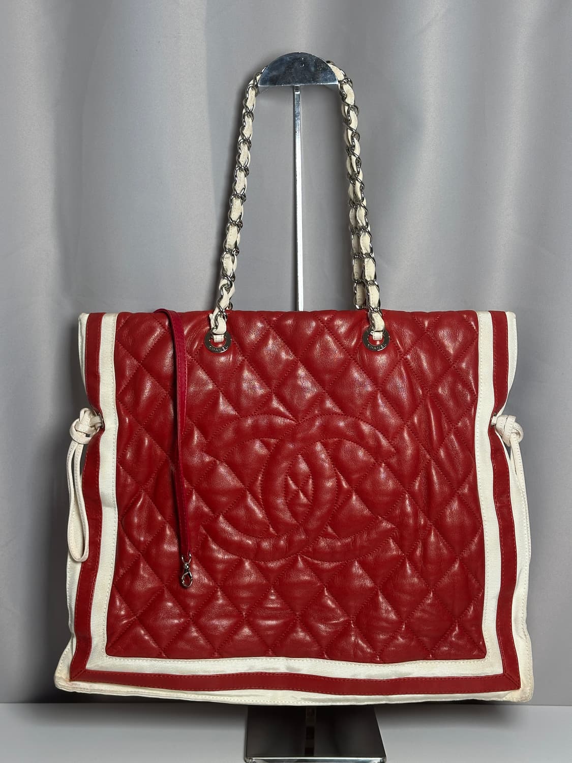 샤넬 레드 & 아이보리 램스킨 퀼팅 쇼퍼백 상품이미지1
