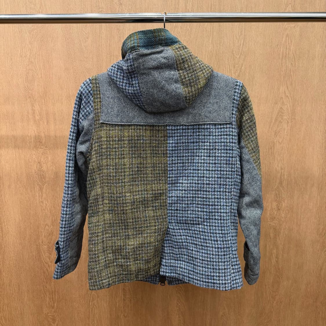 해리스 트위드 울 더플 코트 패치워크 퀄팅 안감 후드 디테일 블루 카키 상품이미지3