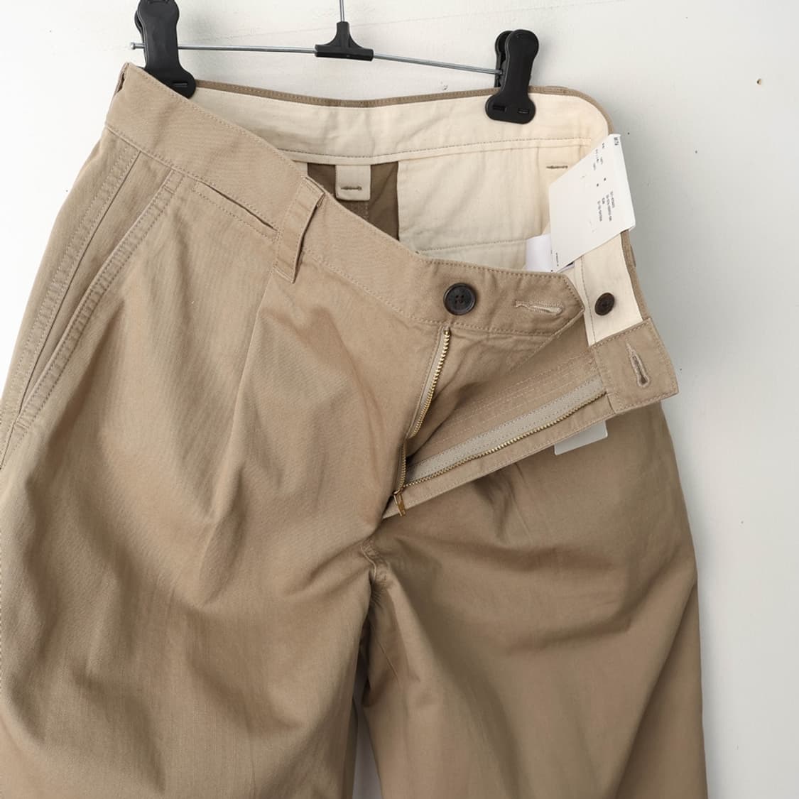 30/새상품 유니클로 JW앤더슨 턱와이드 치노팬츠 상품이미지5