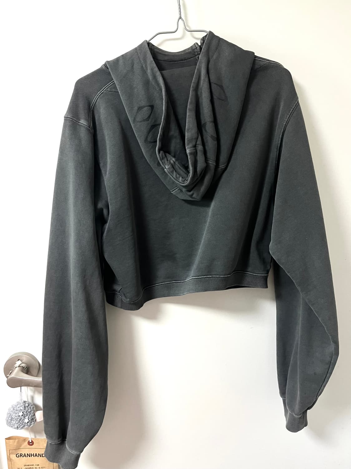 미스치프 사이드 버튼 업 크롭 후드 워시드 차콜 스몰 상품이미지3