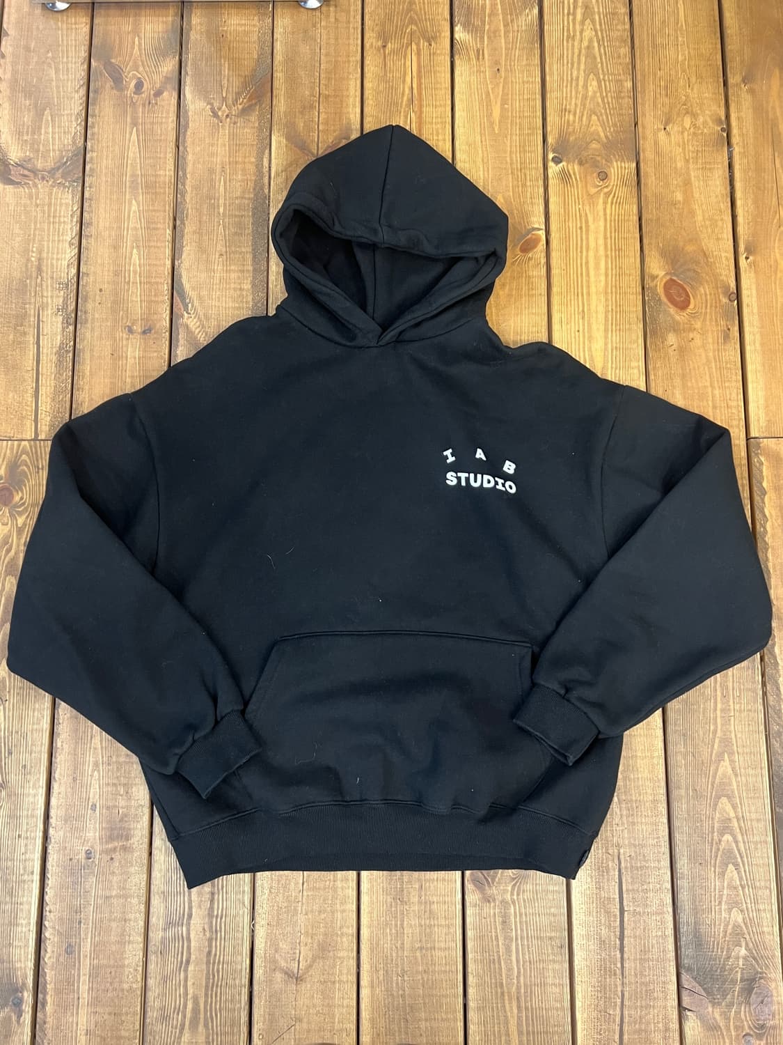 IAB 스튜디오 블랙 베이직 후드티 상품이미지6