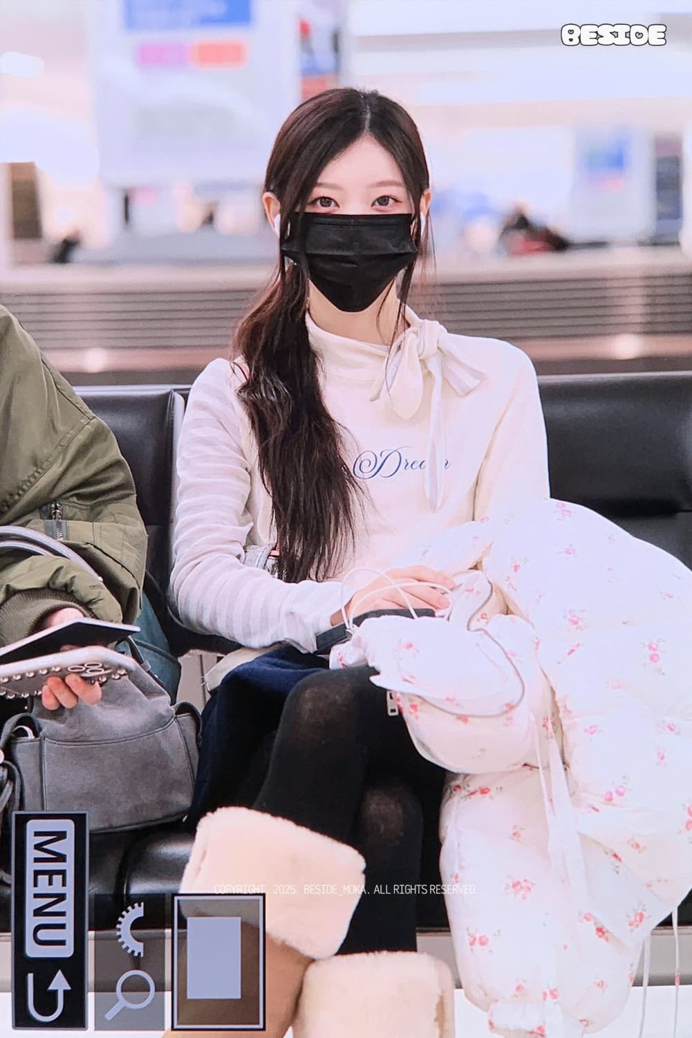 샵페어리 스카프 스트라이프 터틀넥 아이보리 아일릿 상품이미지1