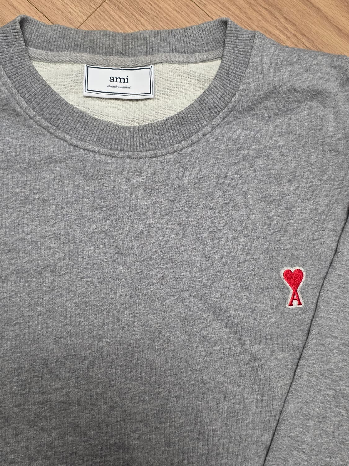 XXL) 아미 스몰 하트 로고 맨투맨 A20HJ007 . 730 상품이미지2