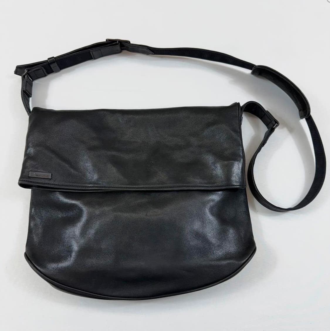 이세이미야케 디자인스튜디오 im product 가죽 크로스백 상품이미지2