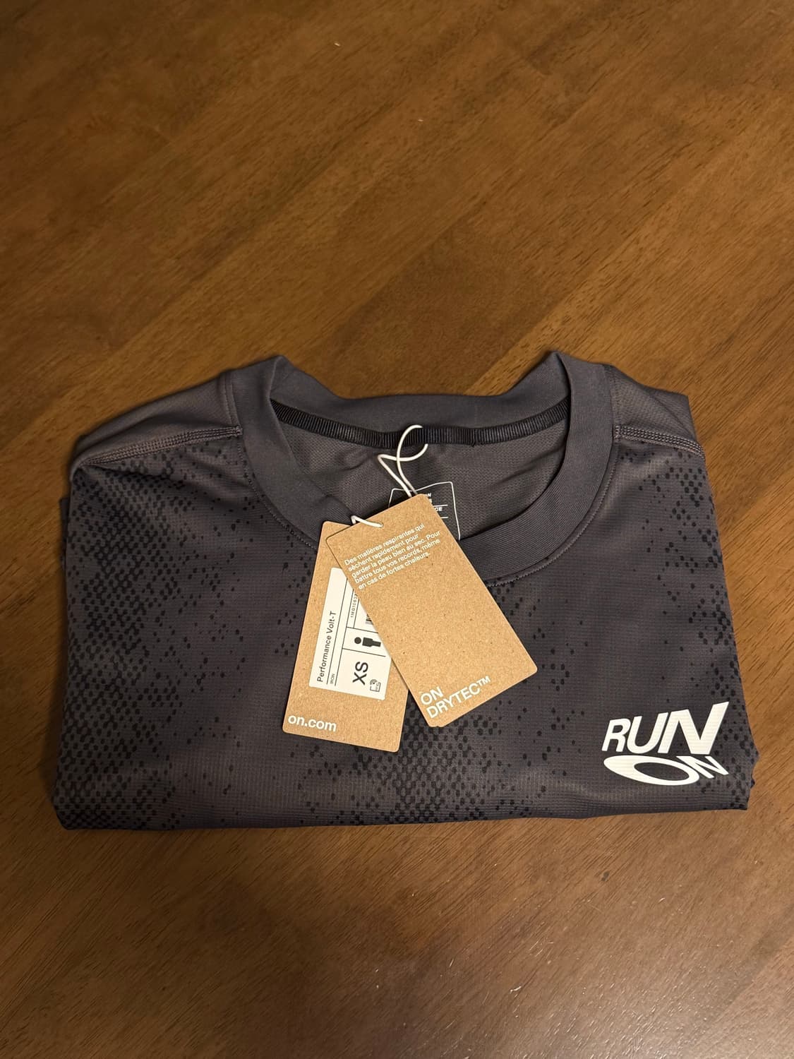 온러닝 퍼포먼스 볼트 티 XS 새상품 상품이미지1