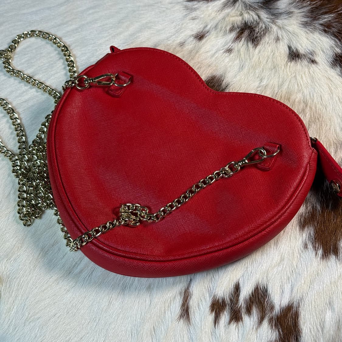 비비안웨스트우드 레드 하트 체인 크로스백 상품이미지2