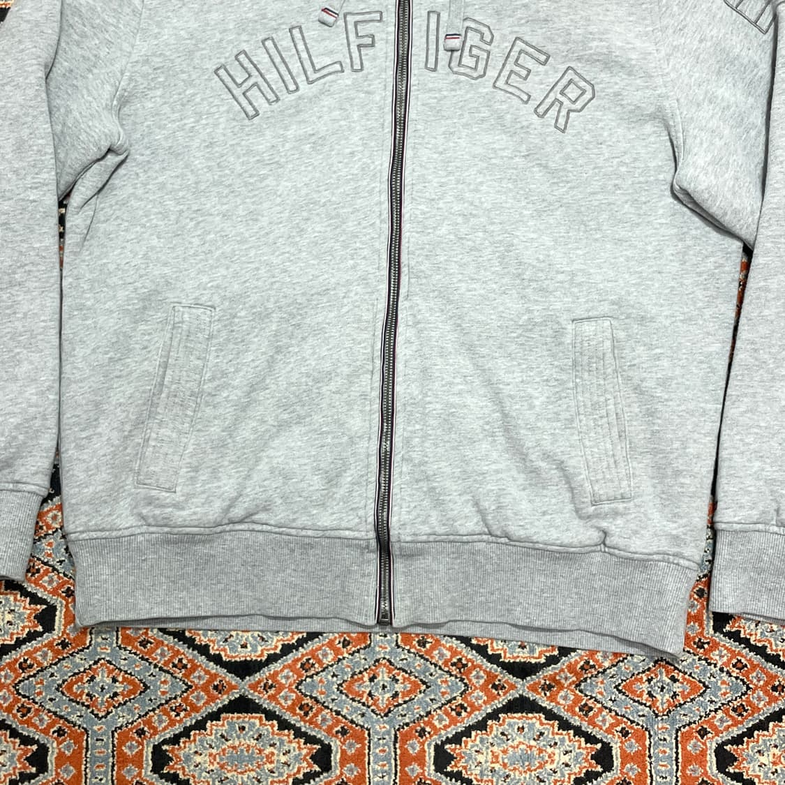 타미힐피거 스펠로고 그레이 털안감 후드집업 남성L 상품이미지3