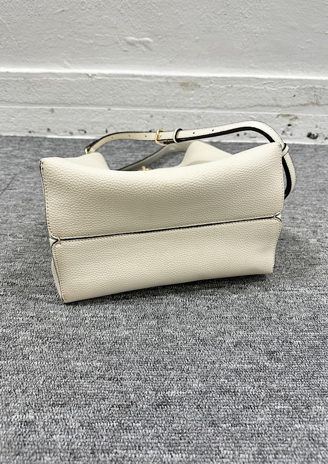 코치 숄더백  상품이미지3