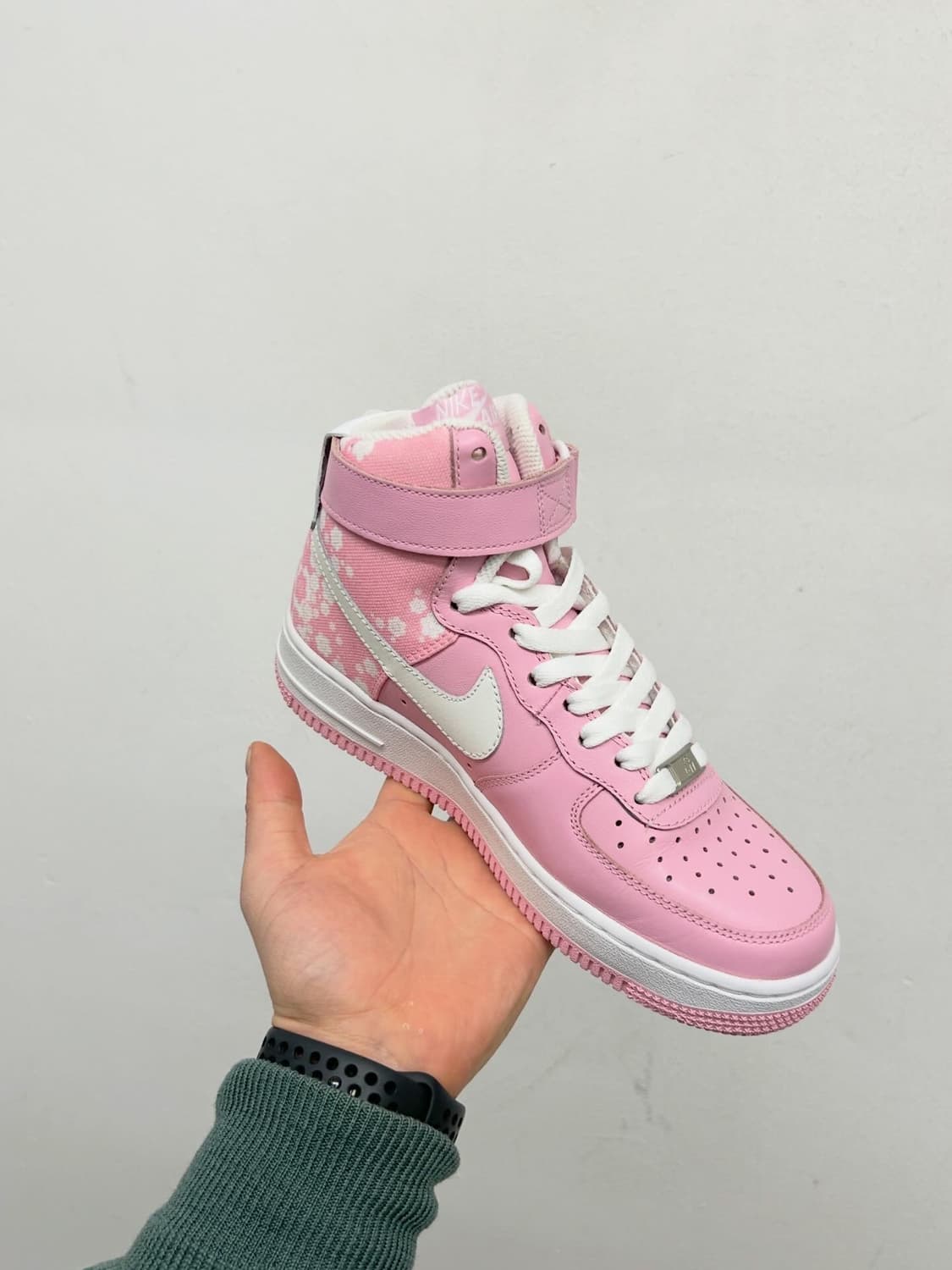 레어 상품 나이키 에어포스1 하이 핑크 플라워 벚꽃 235 상품이미지5