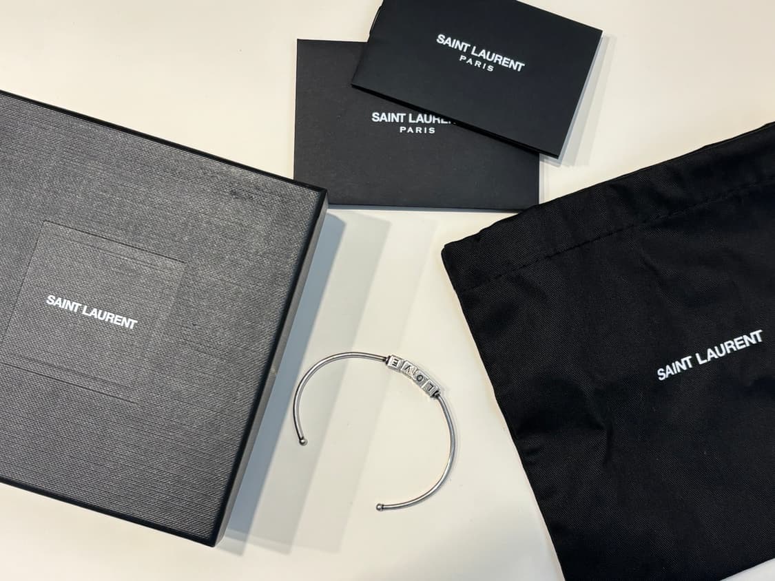 생로랑 LOVE 뱅글 팔찌 상품이미지1