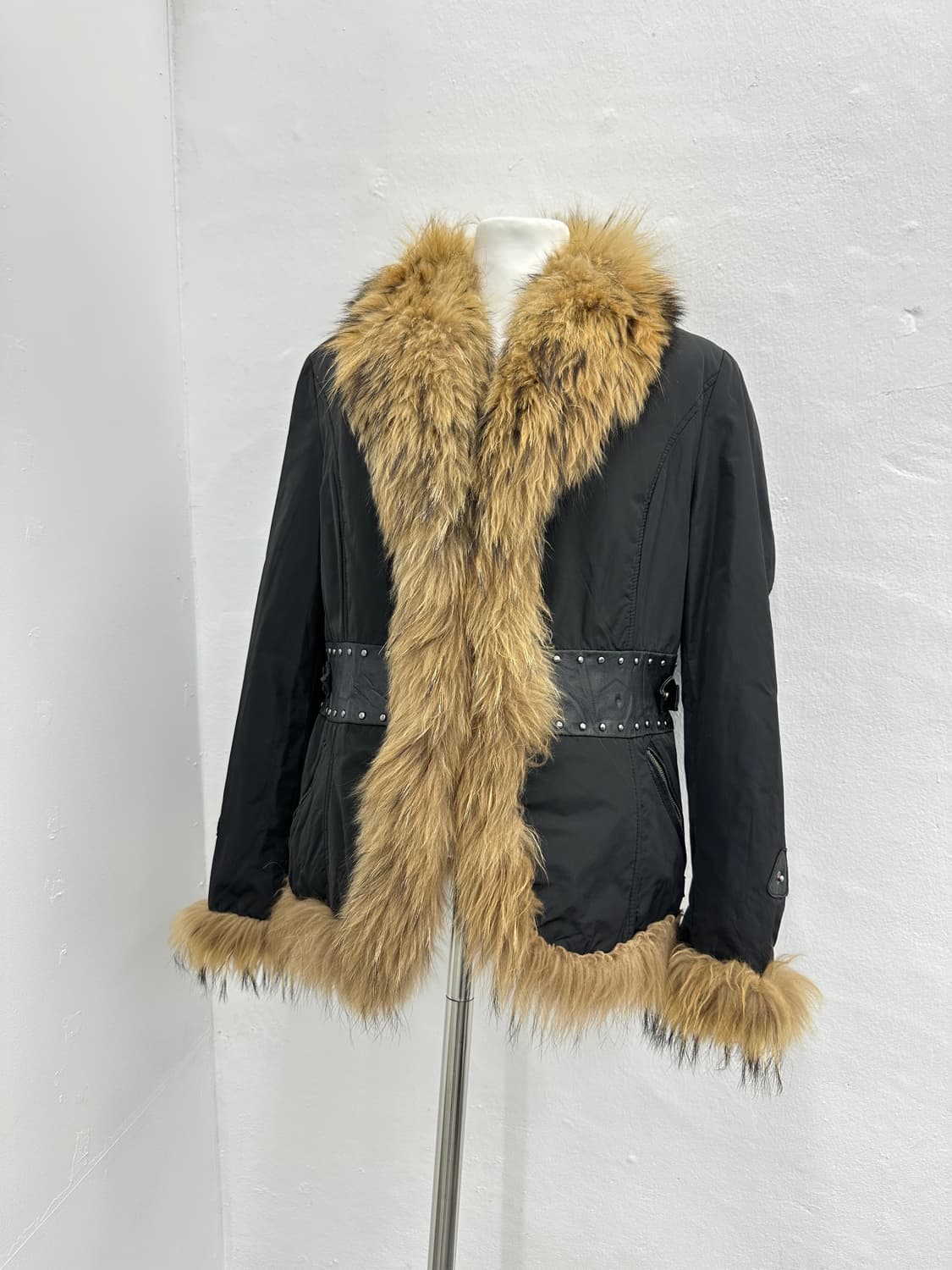 Raccoon fur sheepskin leather detail fur 상품이미지10