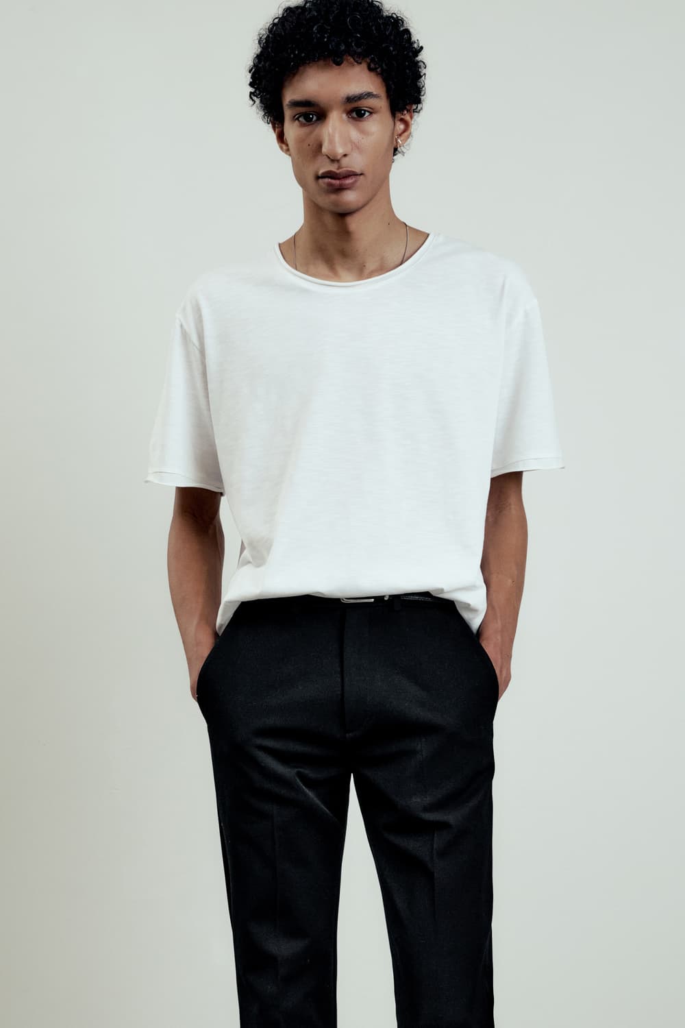 엘무드 슬러브 스쿱넥 하프 슬리브 티셔츠 화이트 50 상품이미지9