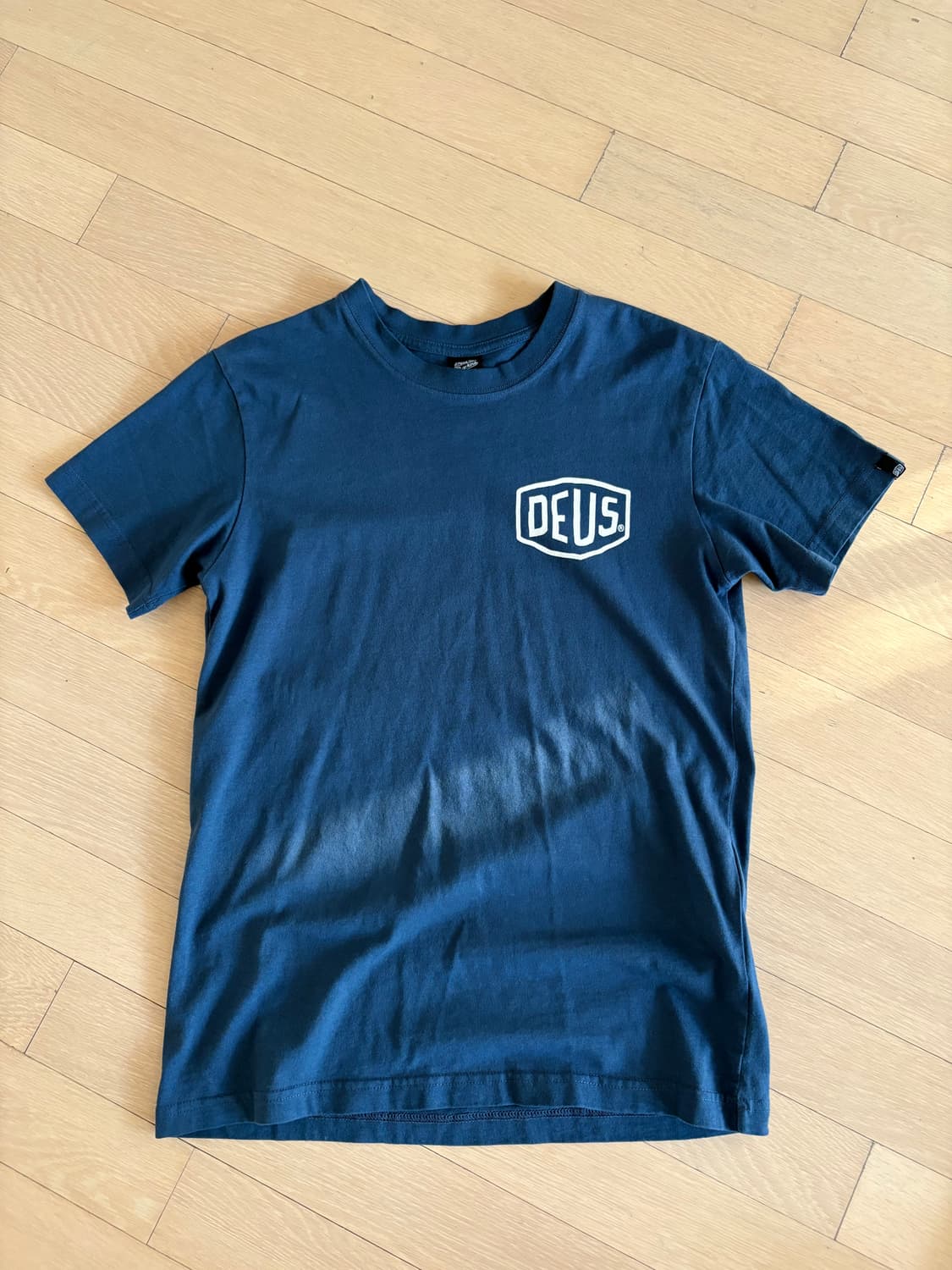 데우스 반팔 xs 상품이미지4