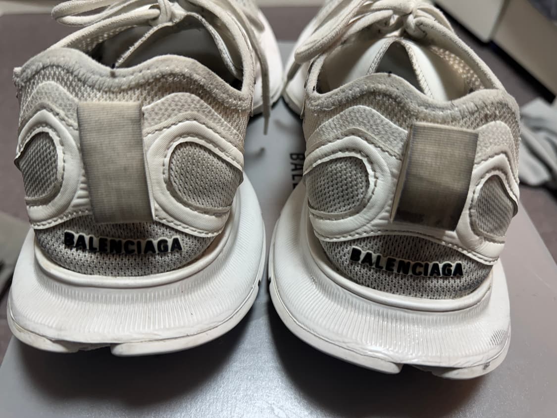 발렌시아가 서킷 올화이트 한정판  상품이미지5