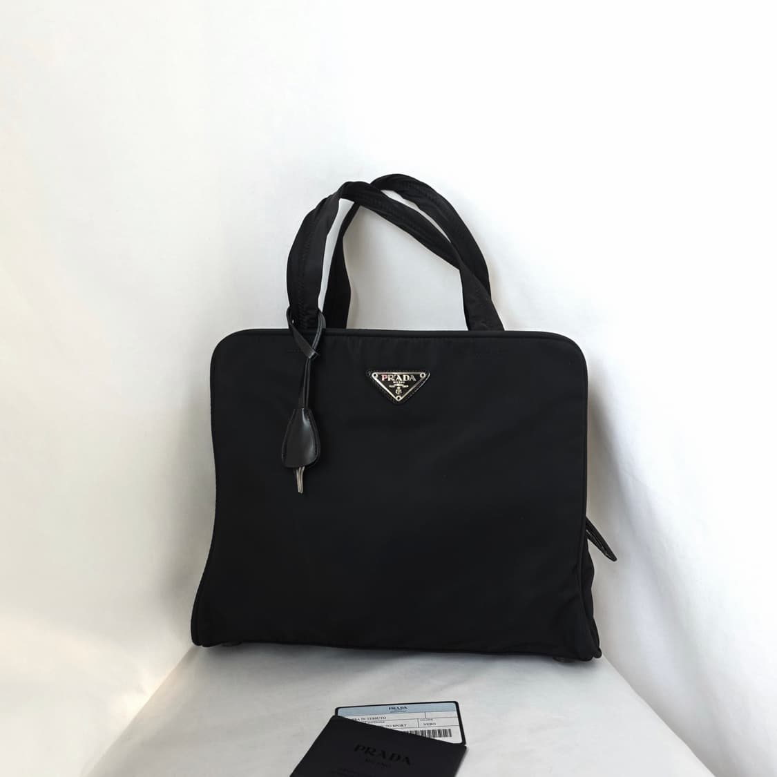 [정품 PRADA] 프라다 직사각 포코노 나일론 여성 토트백 상품이미지9