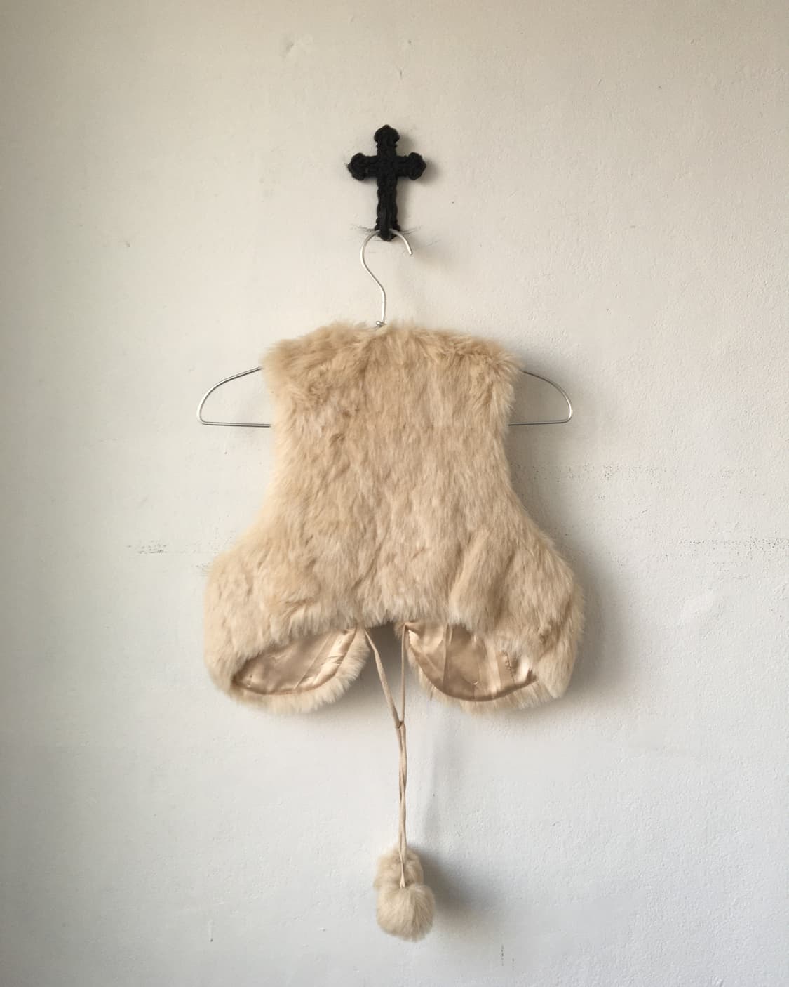 Pom pom fake fur vest 상품이미지2