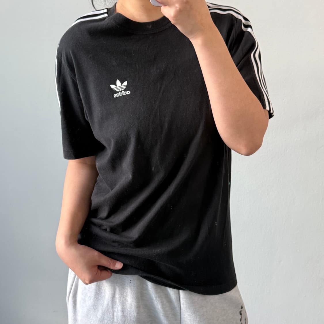 [L] 아디다스 블랙 반팔 상품이미지2