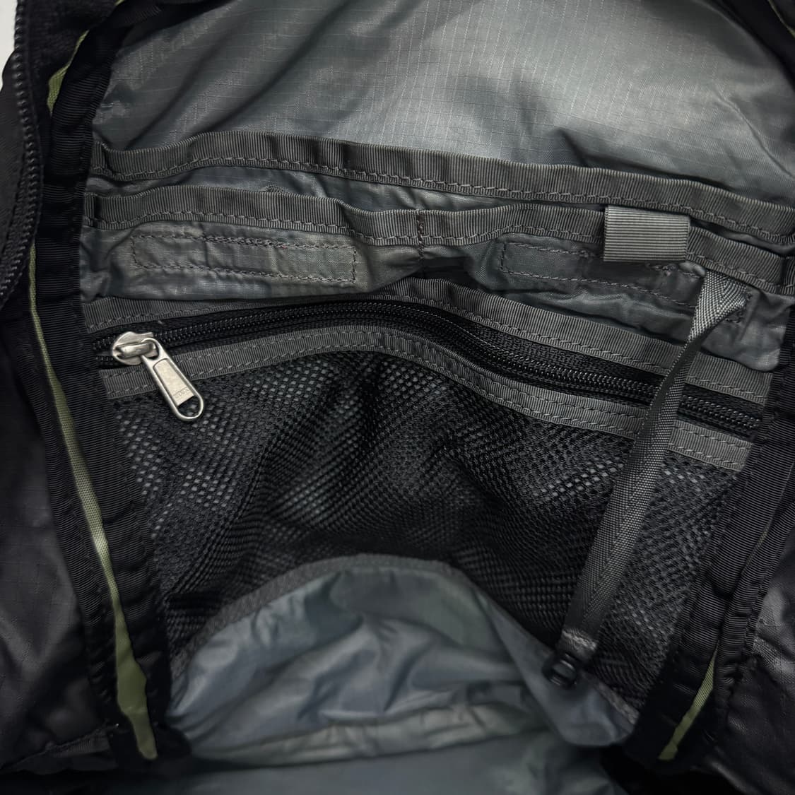 노스페이스 고프코어 카키 테크니컬 마운틴 백팩 상품이미지7