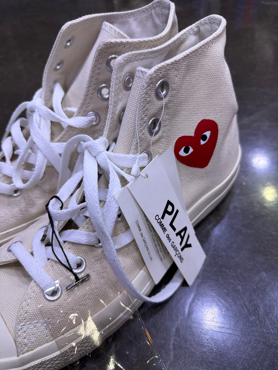 컨버스 꼼데가르송 싱글 하트 척 70 하이 스니커즈 275 상품이미지4