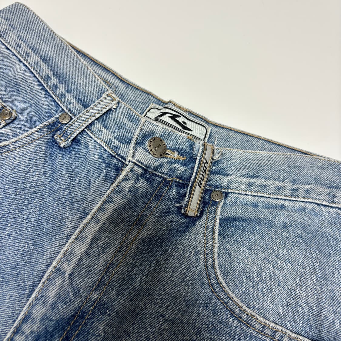 러스티(Rusty) 빈티지 데님 쇼츠 상품이미지2