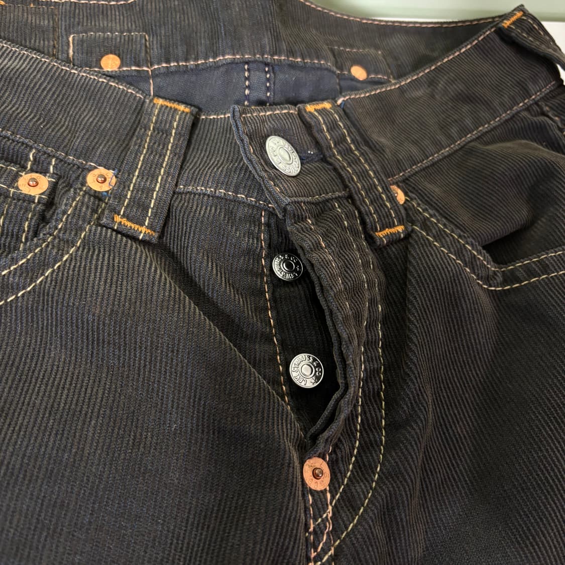 31-32 리바이스902 먹색 세미와이드 신치백 코듀로이팬츠 상품이미지5