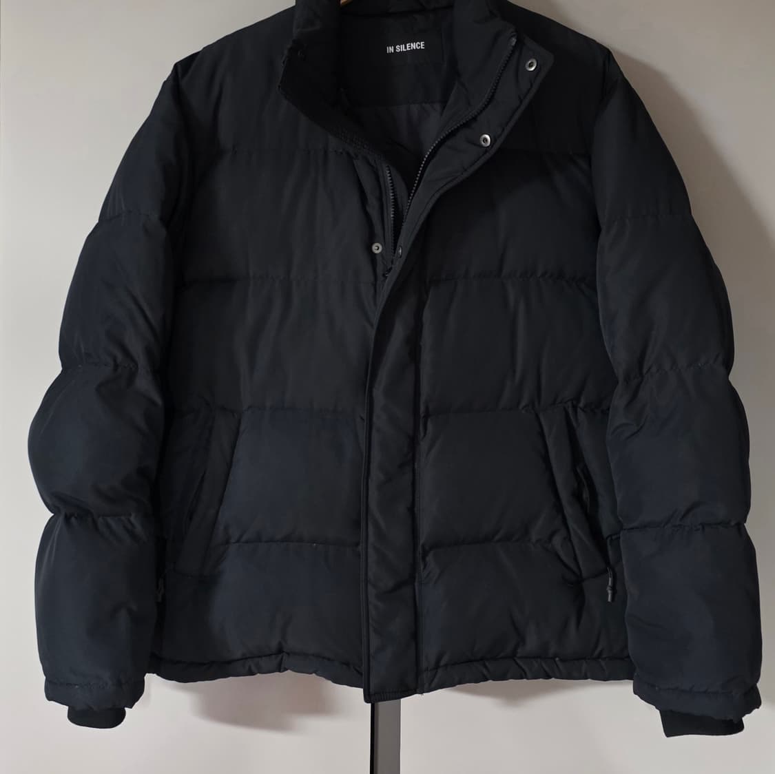 인사일런스 프리미엄 덕다운 패딩점퍼. 싸이즈 105.  남자 상품이미지1
