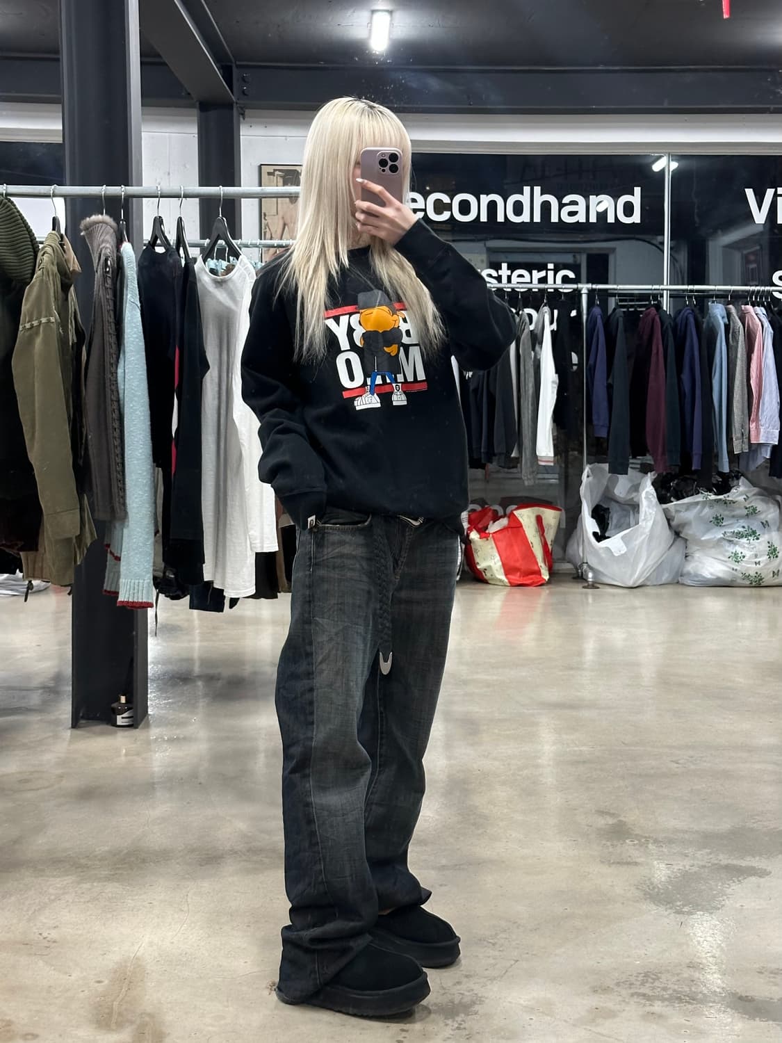 베이프 블랙 베이비 마일로 빅프린팅 맨투맨 상품이미지3