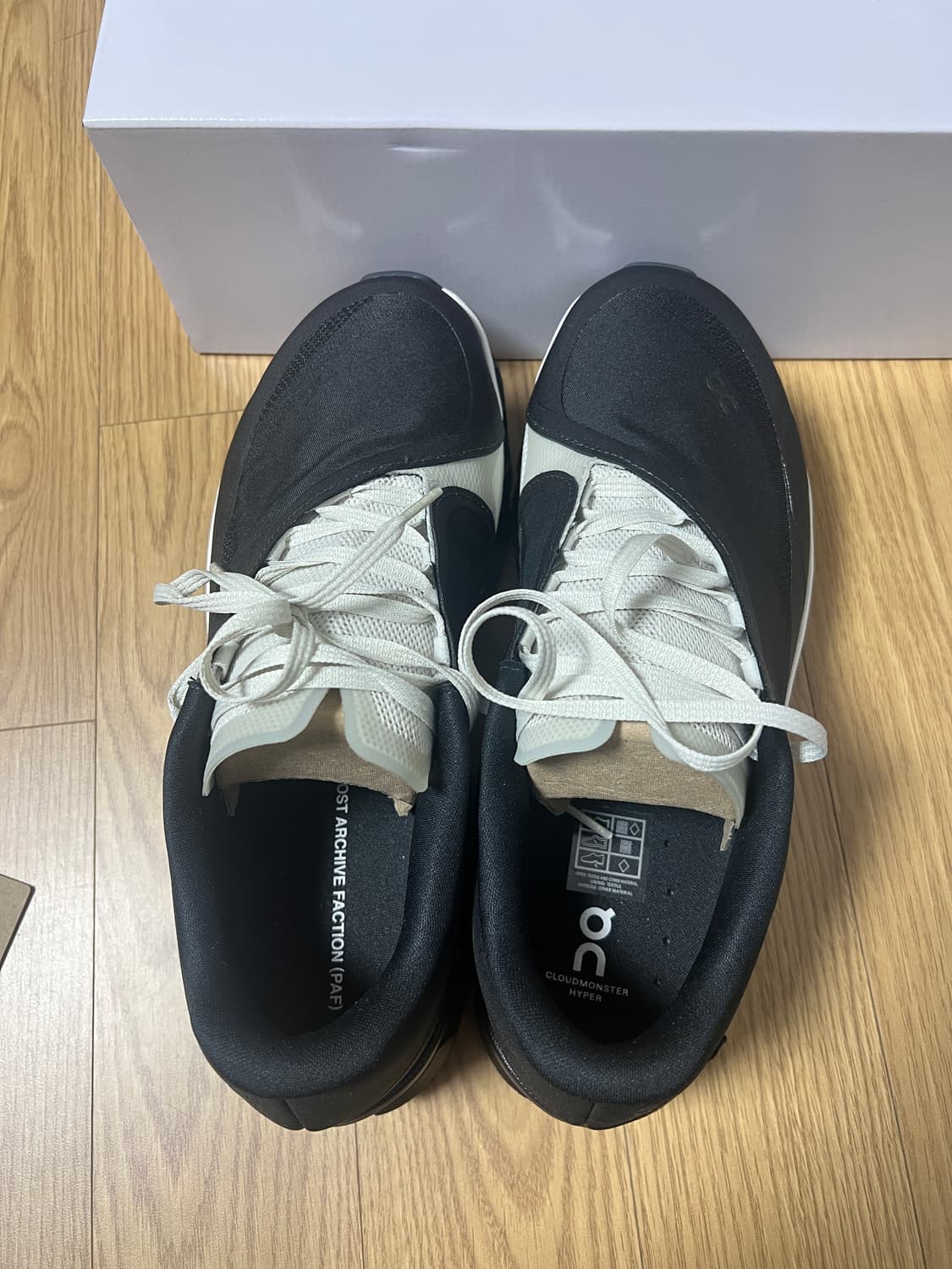 [275]온러닝 파프 클라우드몬스터 하이퍼 블랙 새상품 상품이미지4