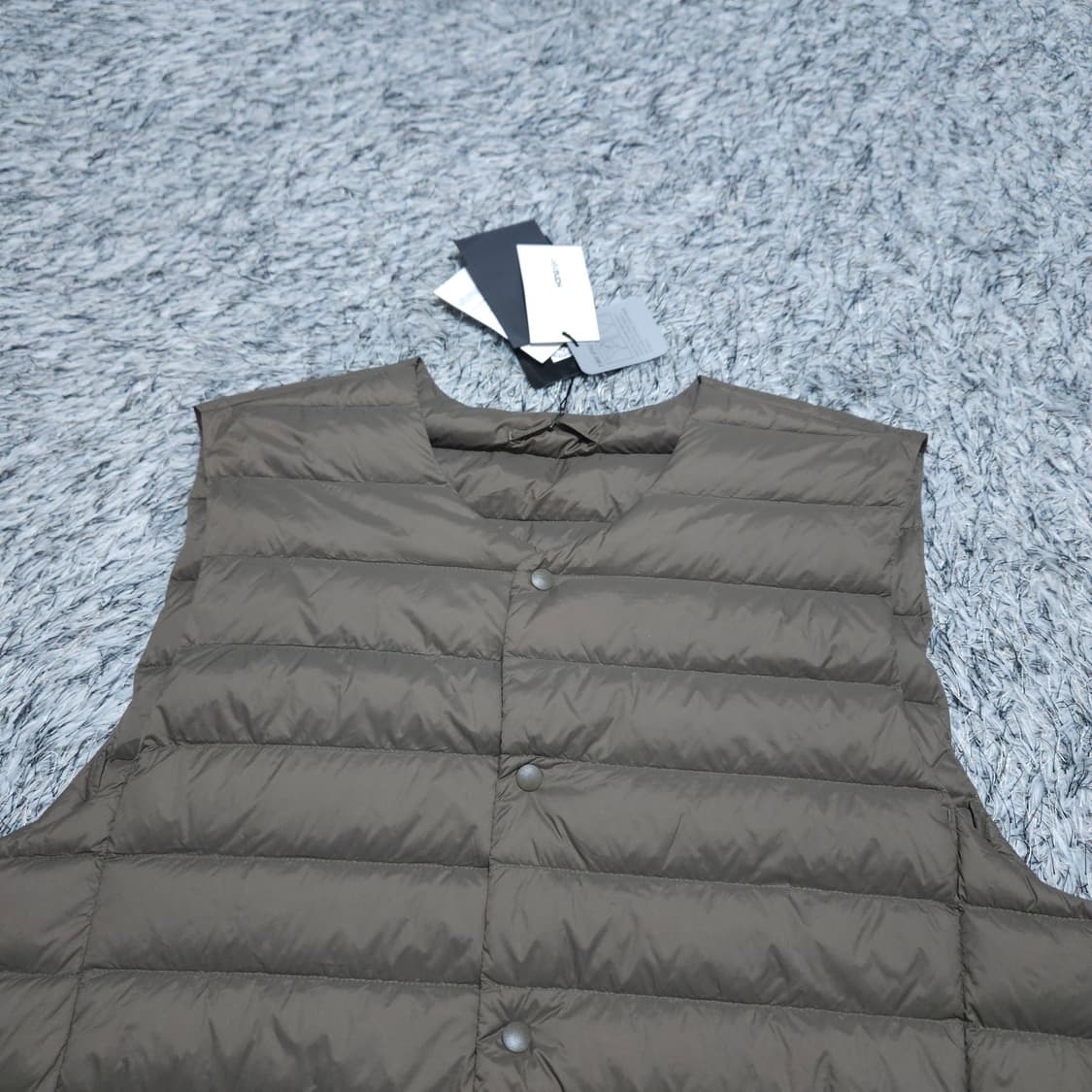 헹텐)105 남자 오리털 경량패딩조끼 / 왕눈이샵 상품이미지2