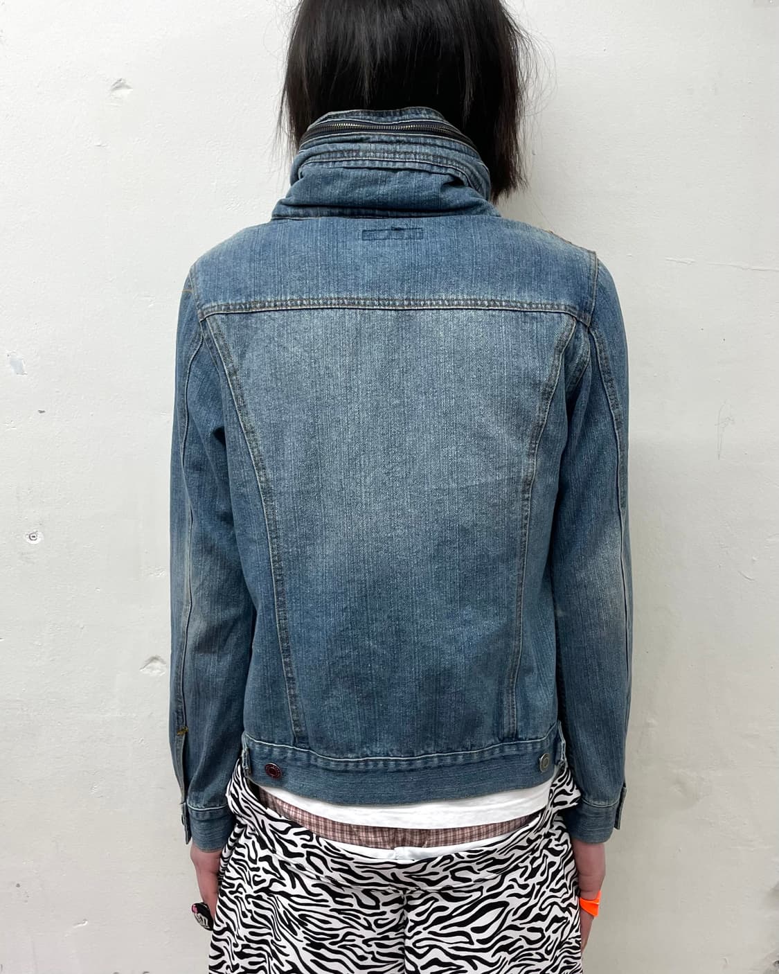 neck zipper high-neck denim jacket  상품이미지2