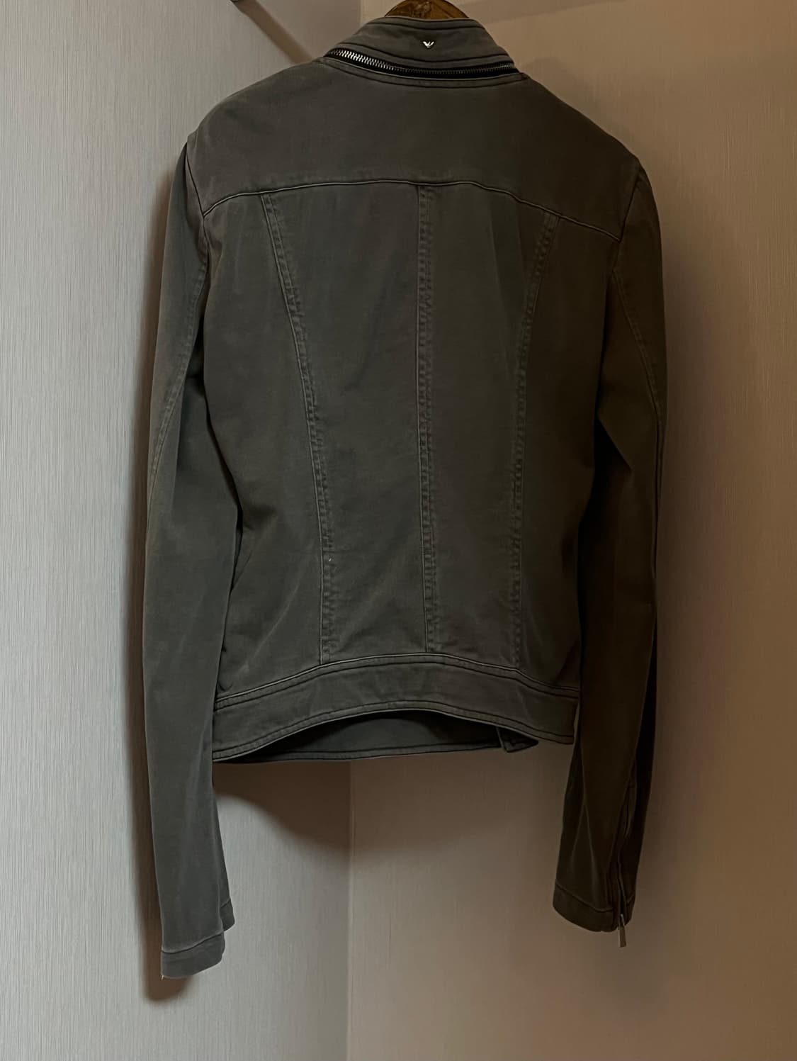 ARMANI JEANS 3way 지퍼 탑 상품이미지3