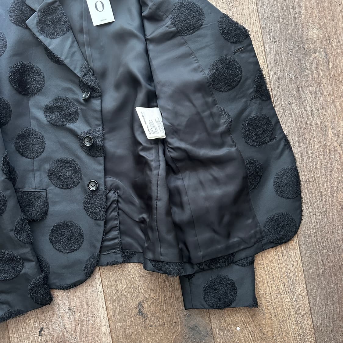 Fluffy Big Dot Jacket 상품이미지6
