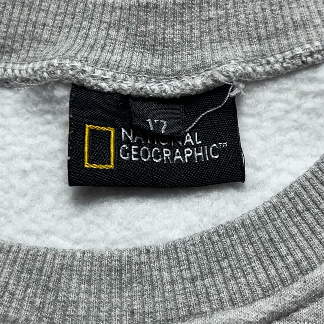 [아동] 네셔널지오그래픽 북극곰 맨투맨 중고 구제 빈티지 상품이미지3