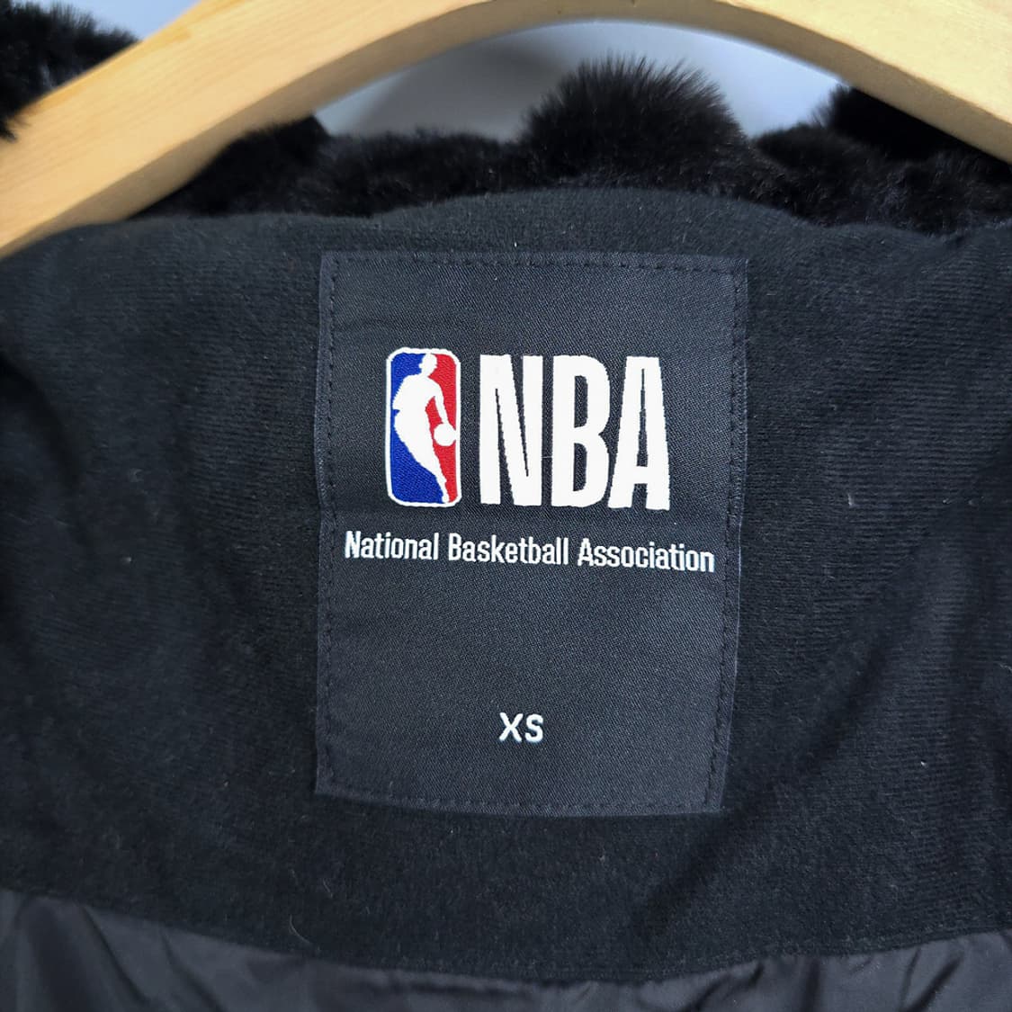 NBA 페이크퍼 후드 집업 블랙 XS 상품이미지7