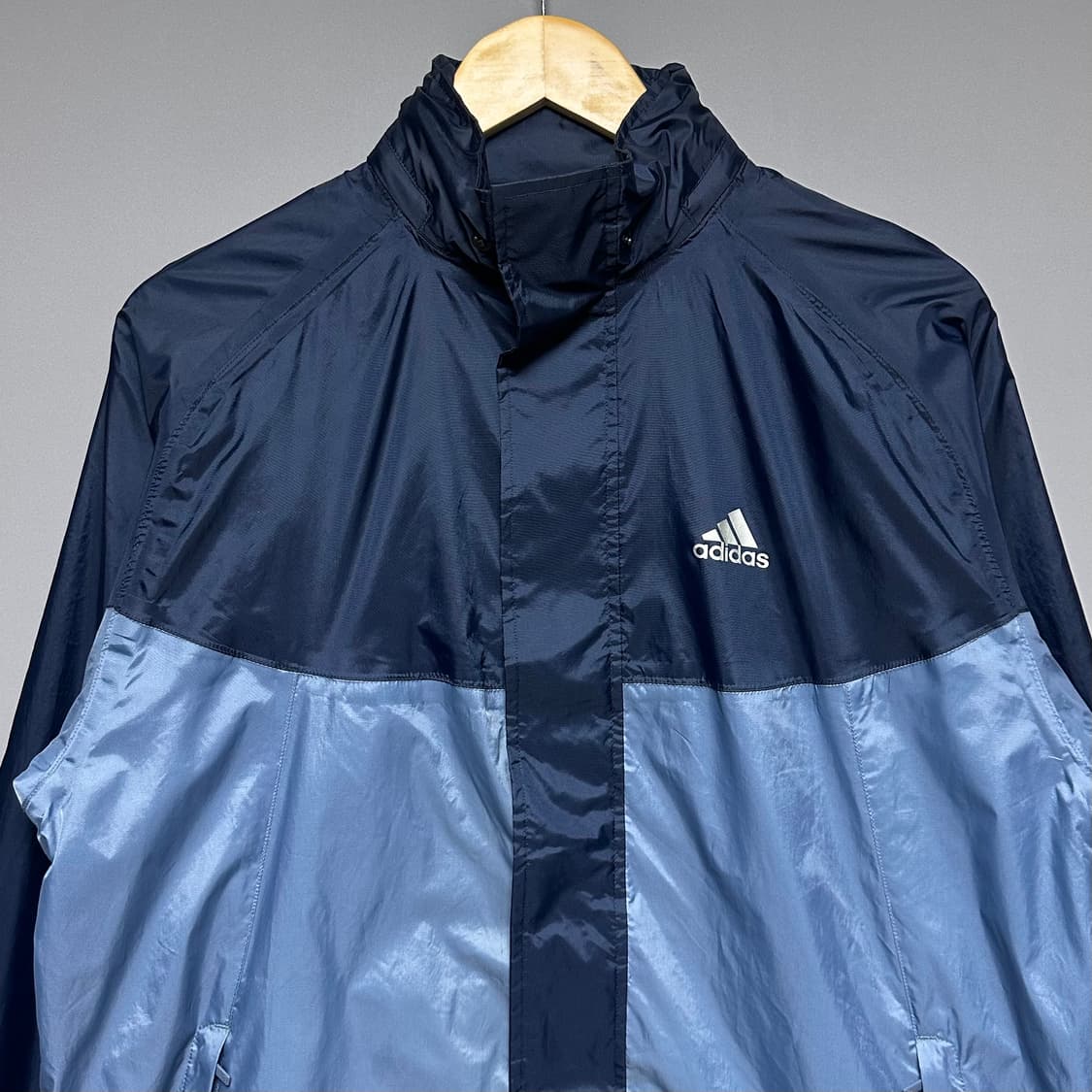[L]아디다스 빅로고 배색 바람막이 상품이미지2