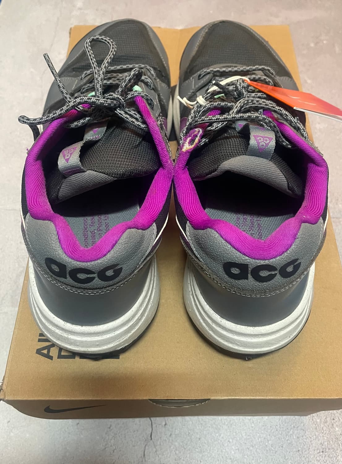 나이키ACG로우케이트 스모크그레이 비비드퍼플 상품이미지2