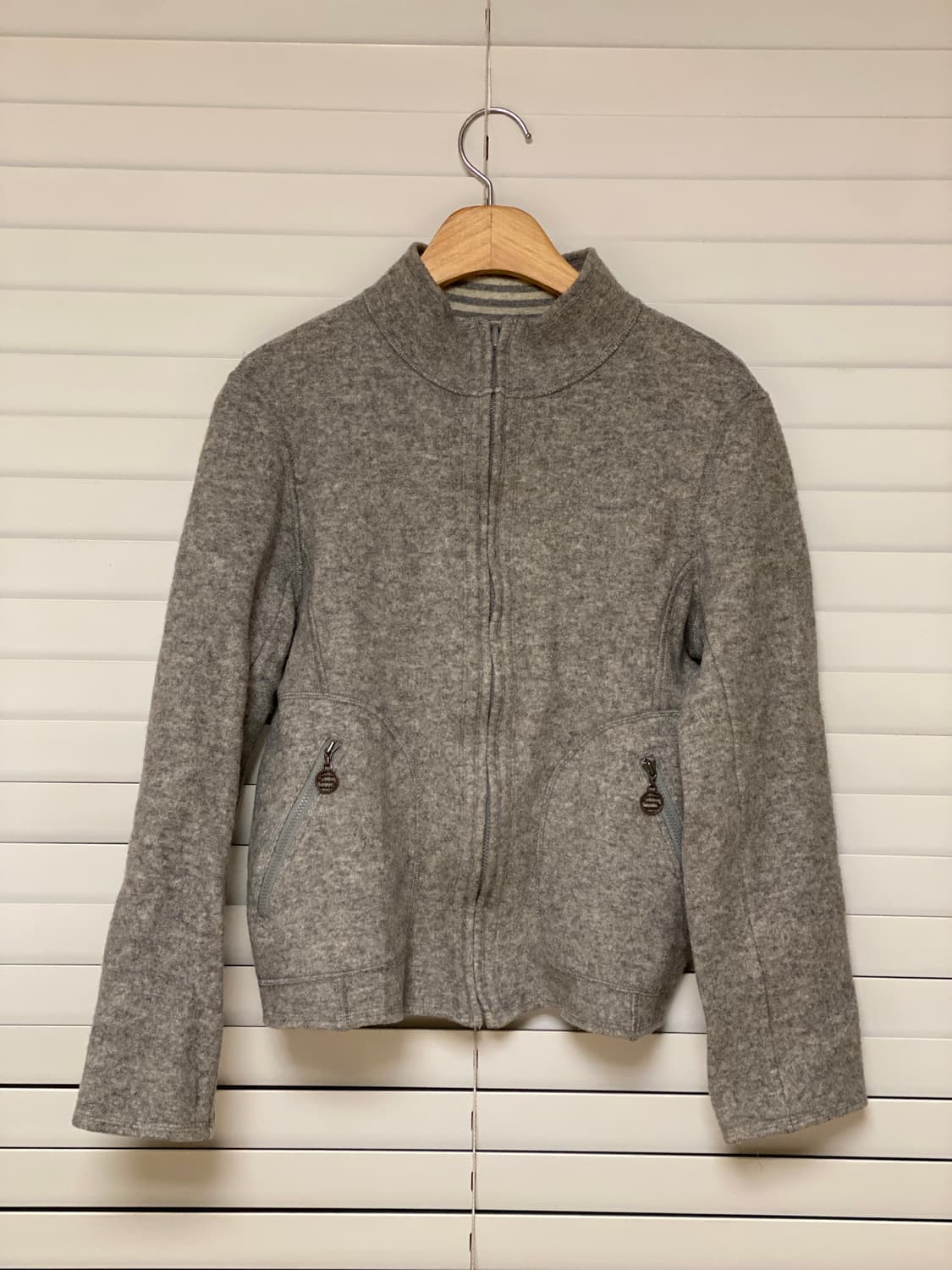 울 재질 투웨이 집업 상품이미지1