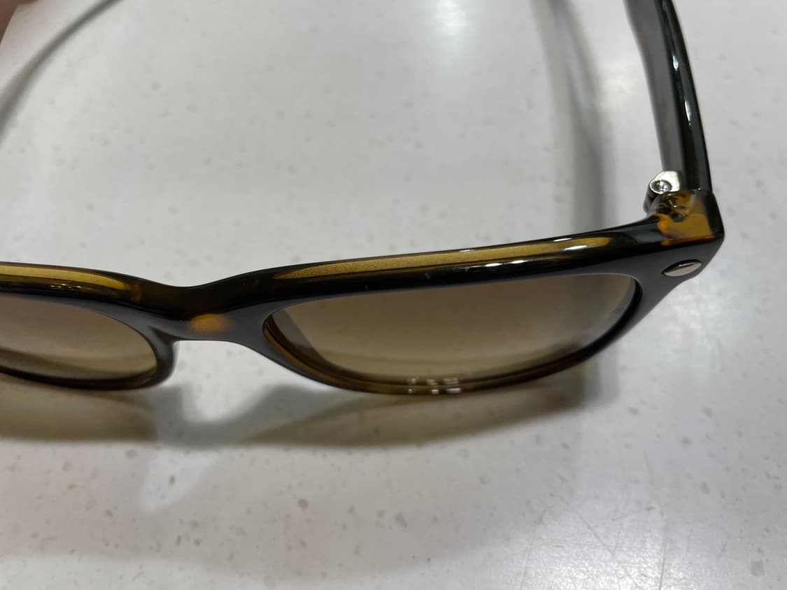 레이밴 뉴 웨이페어러(New Wayfarer) RB2132 상품이미지3