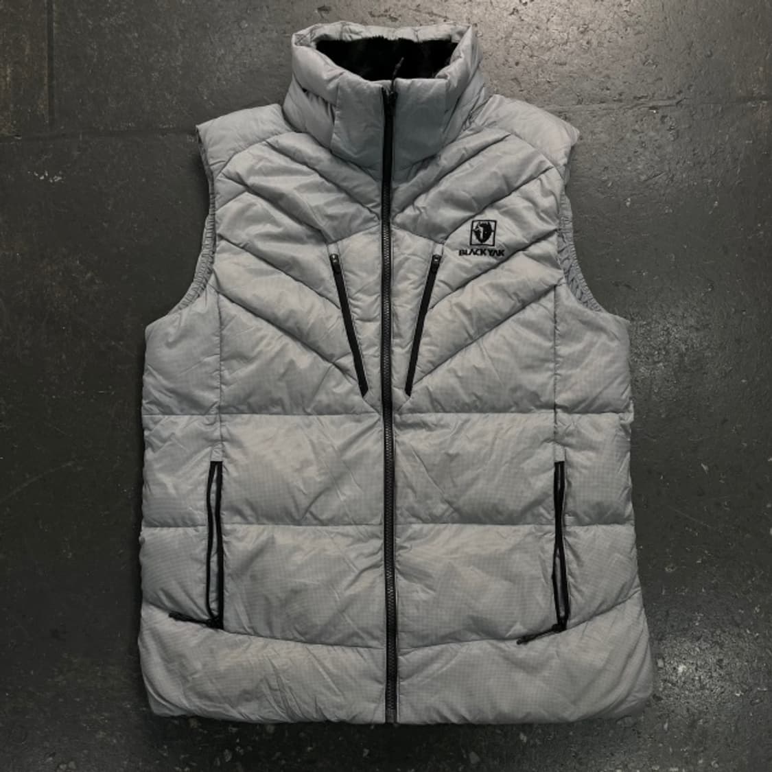 100 블랙야크 패딩조끼 상품이미지1