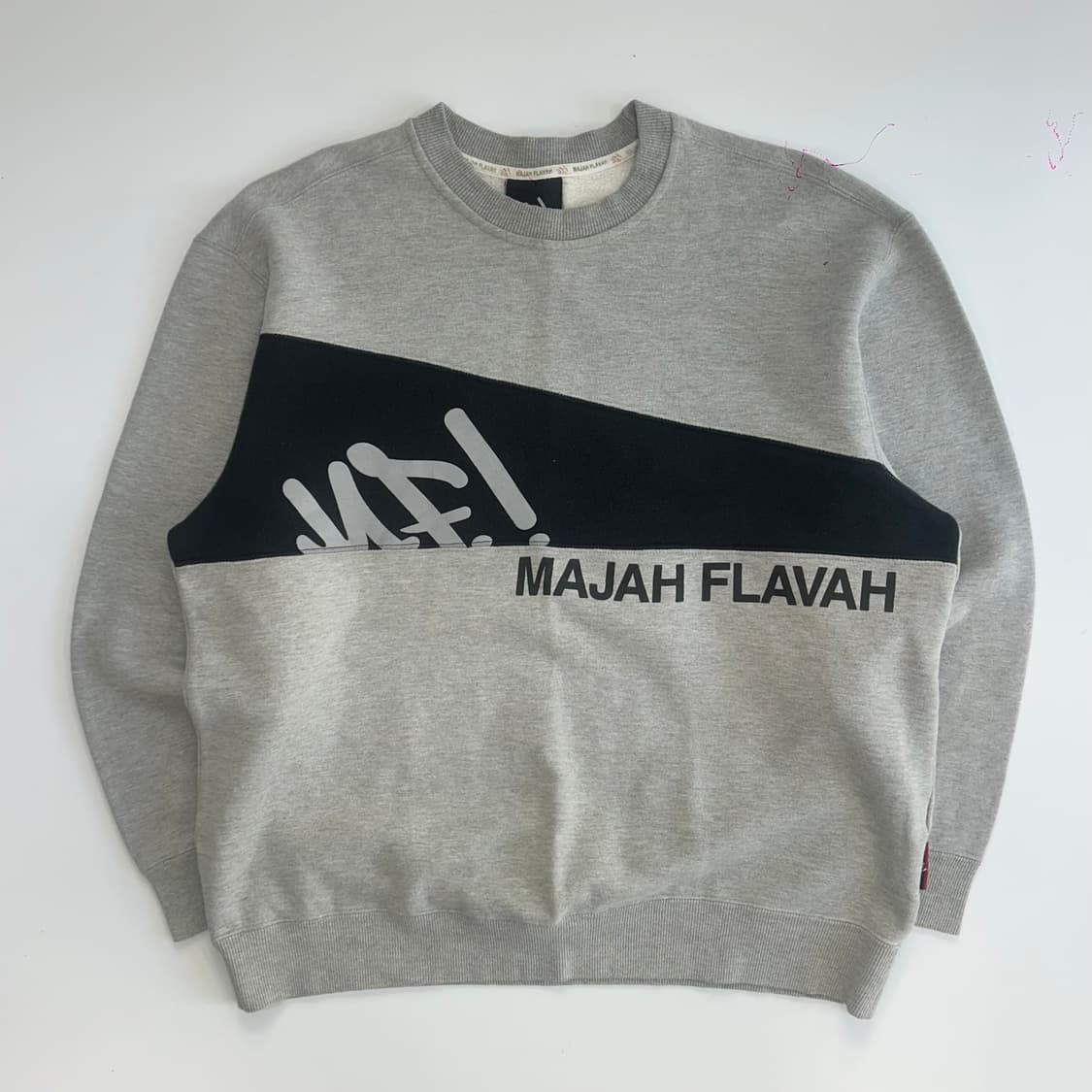 Mf.! 마자플라자 블랙 배색 그레이 맨투맨 상품이미지3