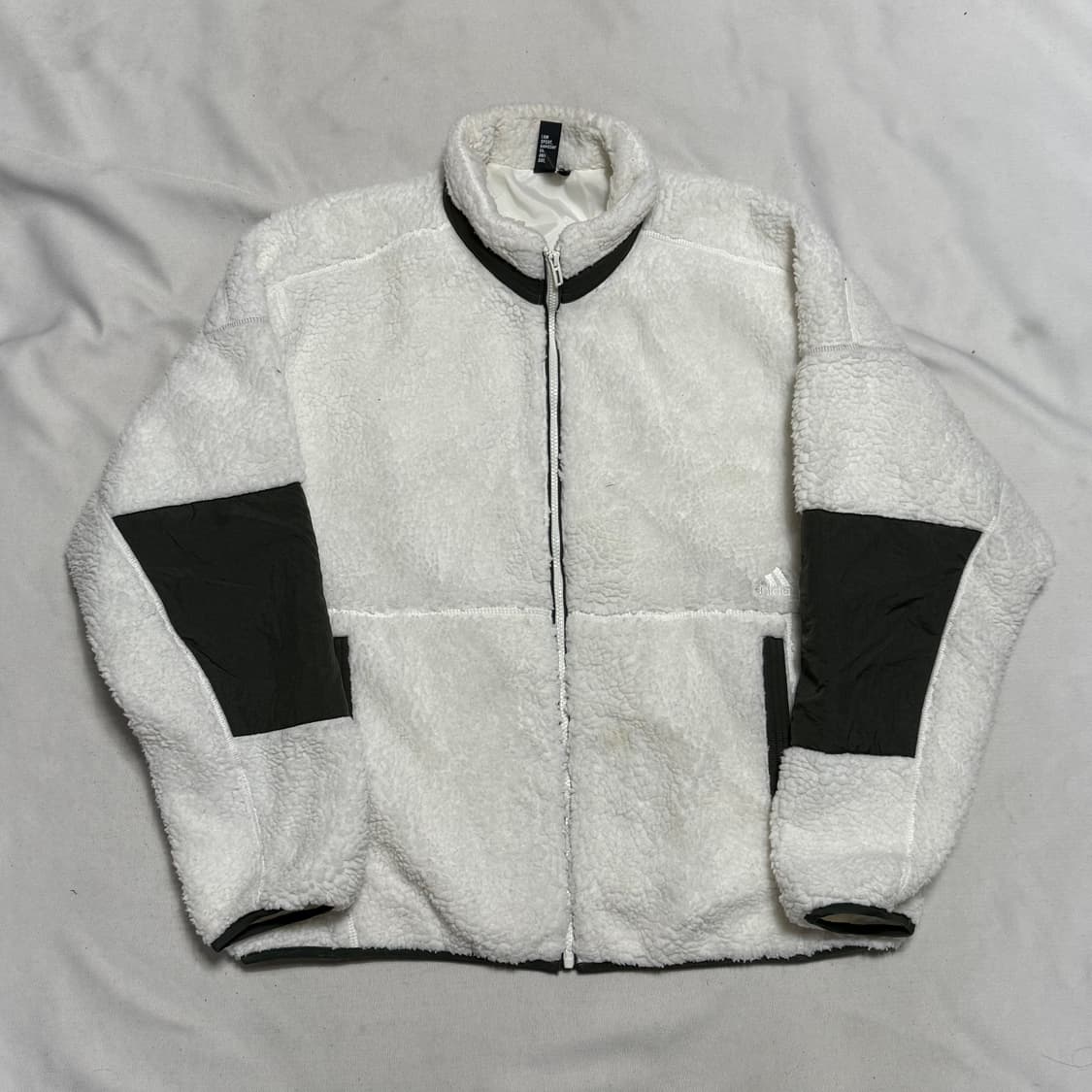 아디다스 복실이 상품이미지2