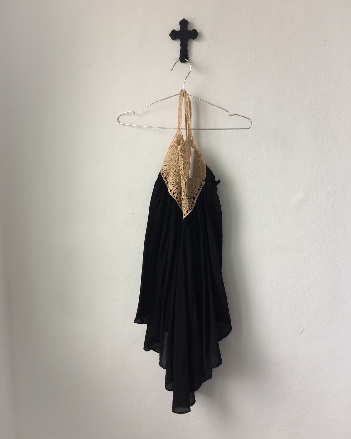 Crochet point tied holter neck top 상품이미지2